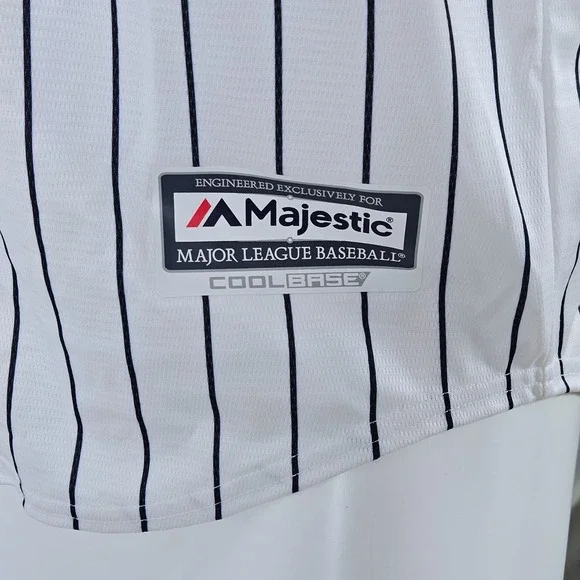 Majestic New York Yankees Miguel Andujar 41 Pinstripe Baseball Jersey Mens Small - Picture 6 of 9